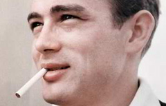 James Dean in una foto degli anni '50 (Interfoto/Archivi Alinari)
