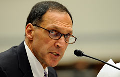 I manager di Lehman hanno affondato Lehman. Nella foto Richard Fuld , ceo di Lehman Brothers (AP Photo)