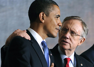 Barack Obama e Harry Reid in una foto d'archivio (Ansa)