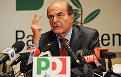 Pier Luigi Bersani, nuovo segretario del Pd (Afp Phto/Andreas Solaro)