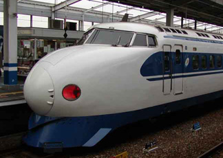 Il supertreno giapponese Shinkansen serie zero