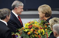 Horst Koehler e Angela Merkel  (AFP)