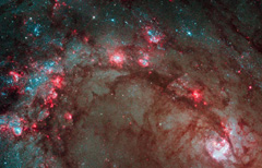 La galassia Girandola-M83 vista da Hubble