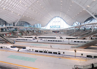 La nuova stazione per l'alta velocità di Wuhan, Cina