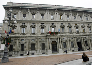 Palazzo Marino, sede del Comune di Milano (Ansa)