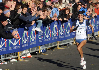 Anna Incerti vince la Milano City Marathon femminile (Ansa)