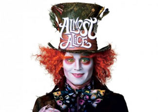 La copertina dell'album Almost Alice
