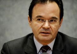 George Papaconstantinou ministro delle Finanze greco