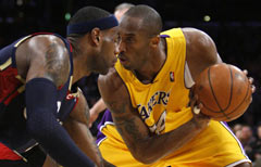 Los Angeles Lakers Kobe Bryant e Cleveland Cavaliers LeBron James  Reuters